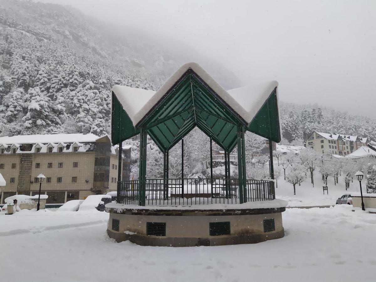 Apartamento De Montana "Nueva Canfranc" Exterior photo